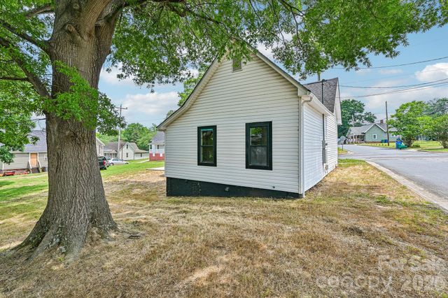 748 Efird Street, Albemarle, NC 28001