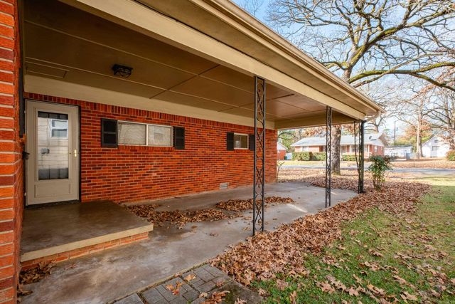 3107 Alameda Drive, Little Rock, AR 72204