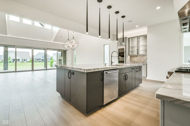 20045 Hampton Park Drive, Westfield, IN 46074