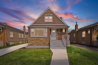 9411 S Springfield Avenue, Evergreen Park, IL 60805