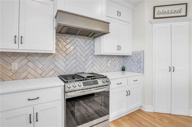 7904 N Spruce Avenue, Kansas City, MO 64119