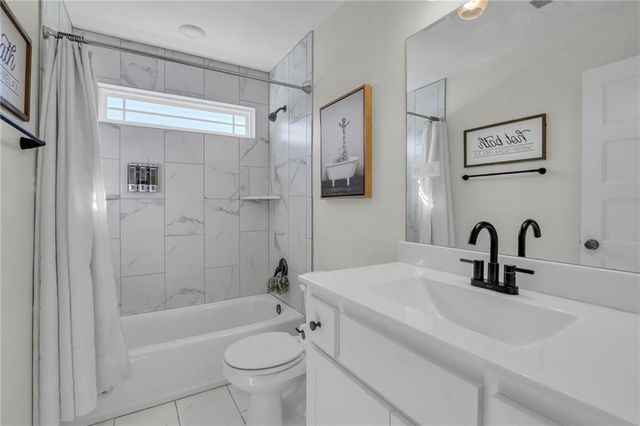 7904 N Spruce Avenue, Kansas City, MO 64119