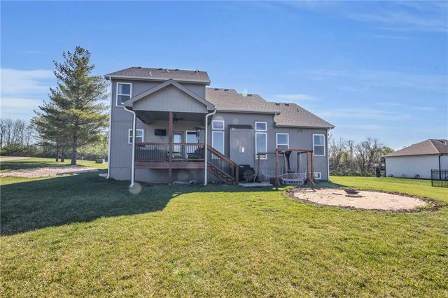 7904 N Spruce Avenue, Kansas City, MO 64119
