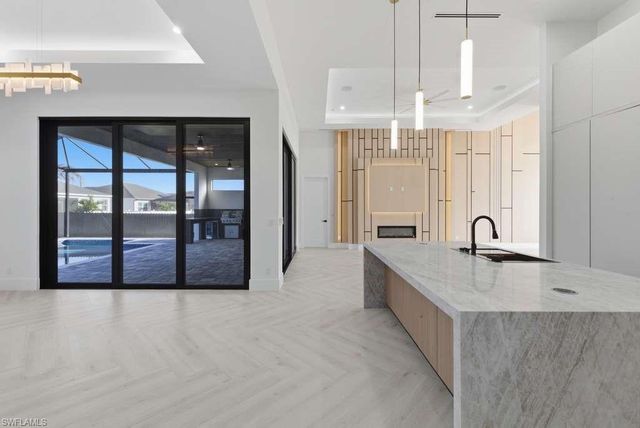 113 SW 34th AVE, Cape Coral, FL 33991