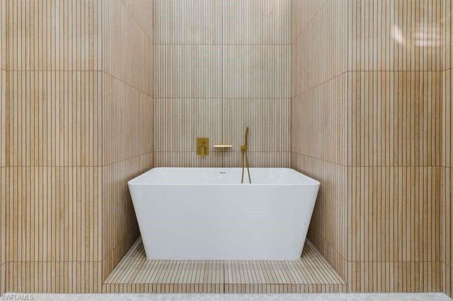 113 SW 34th AVE, Cape Coral, FL 33991