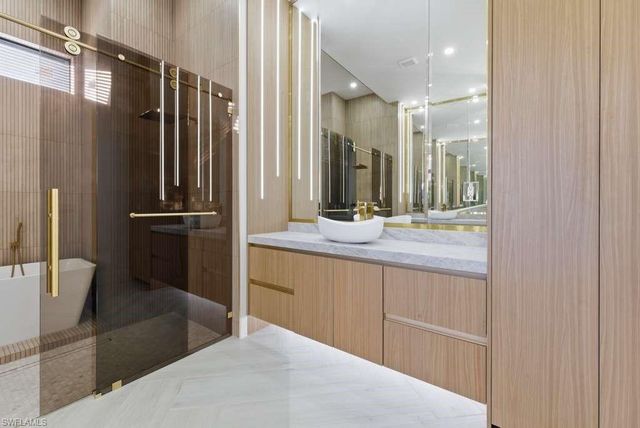 113 SW 34th AVE, Cape Coral, FL 33991