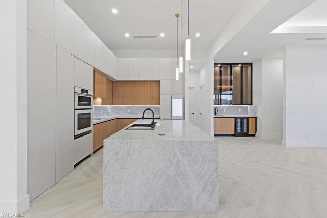 113 SW 34th AVE, Cape Coral, FL 33991