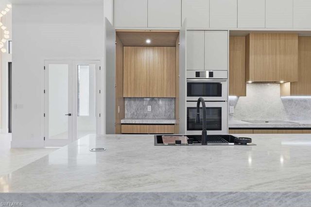 113 SW 34th AVE, Cape Coral, FL 33991