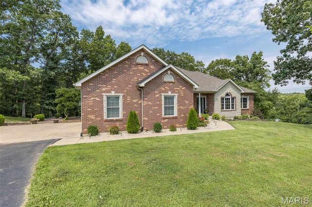 3305 Magnolia Lane, Festus, MO 63028