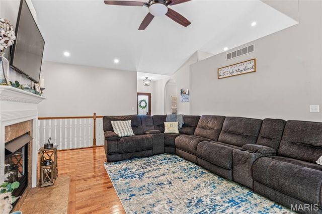 3305 Magnolia Lane, Festus, MO 63028