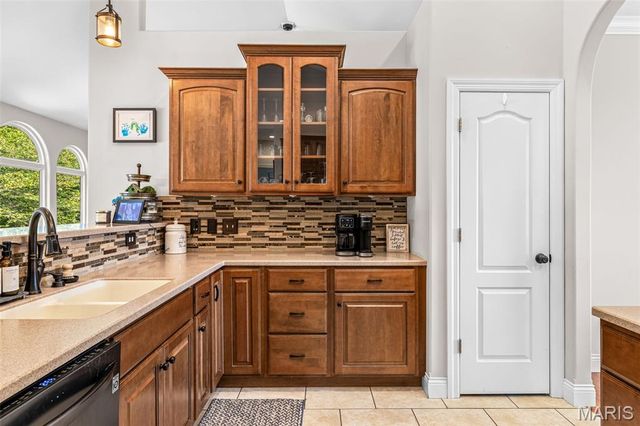 3305 Magnolia Lane, Festus, MO 63028