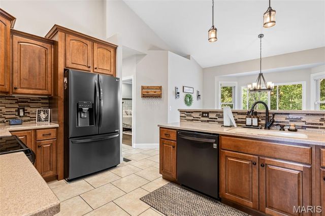 3305 Magnolia Lane, Festus, MO 63028