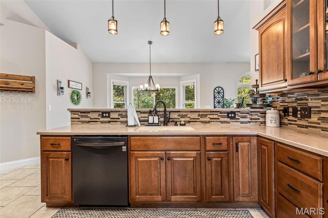 3305 Magnolia Lane, Festus, MO 63028