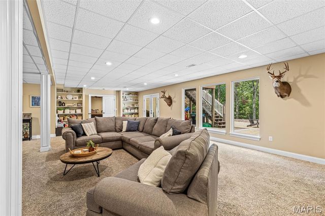 3305 Magnolia Lane, Festus, MO 63028