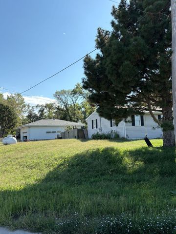 4823 E GIFFORD Road, Council Bluffs, IA 51501