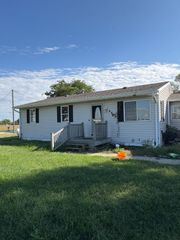4823 E GIFFORD Road, Council Bluffs, IA 51501