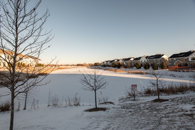 4139 Winslow Court, Aurora, IL 60504