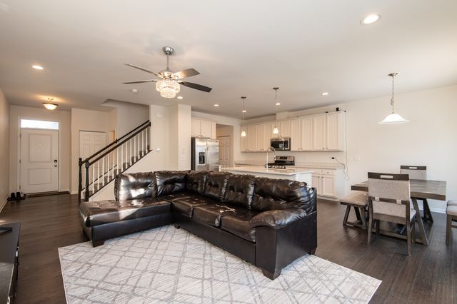 4139 Winslow Court, Aurora, IL 60504