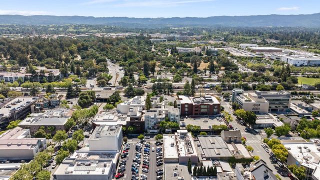425 Alma Street 309, Palo Alto, CA 94301