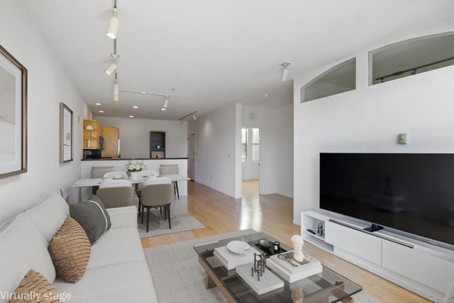 425 Alma Street 309, Palo Alto, CA 94301