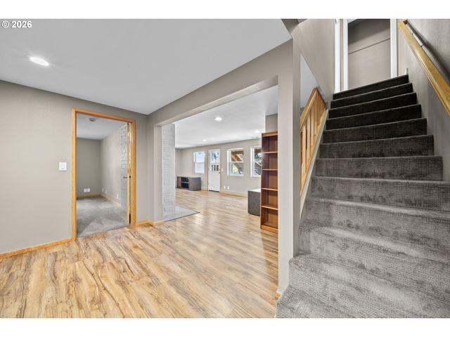 17333 Se COLINA VISTA Ave, Milwaukie, OR 97267