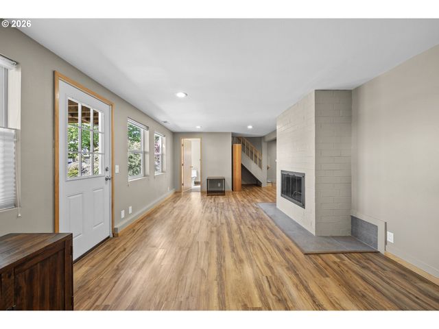 17333 Se COLINA VISTA Ave, Milwaukie, OR 97267