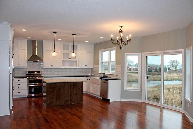 450X Wood Duck Drive, Vadnais Heights, MN 55127