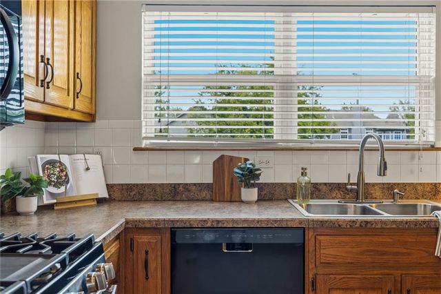 16307 S Church Street, Olathe, KS 66062