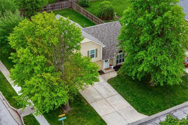 16307 S Church Street, Olathe, KS 66062