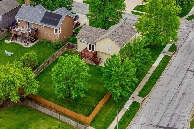16307 S Church Street, Olathe, KS 66062