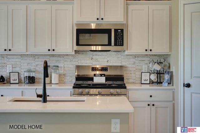 8918 Kinzie Street, Lincoln, NE 68507