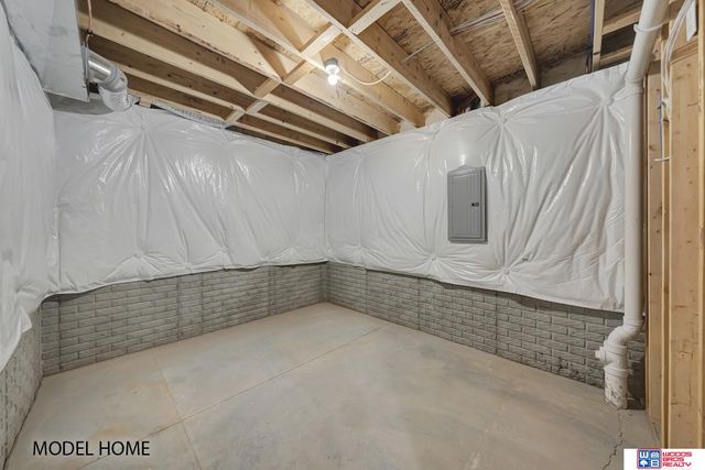 8918 Kinzie Street, Lincoln, NE 68507