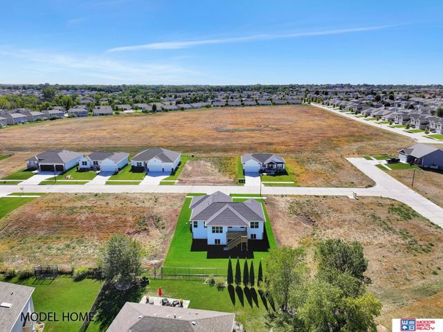 8918 Kinzie Street, Lincoln, NE 68507