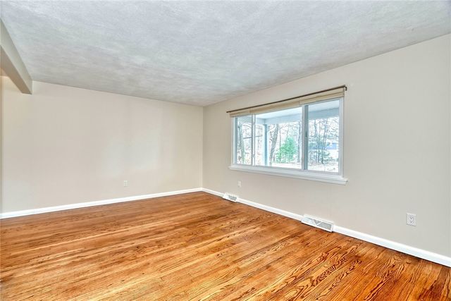 965 Danby Drive, Webster, NY 14580