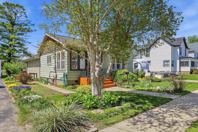218 Roller Avenue, Beaver Dam, WI 53916