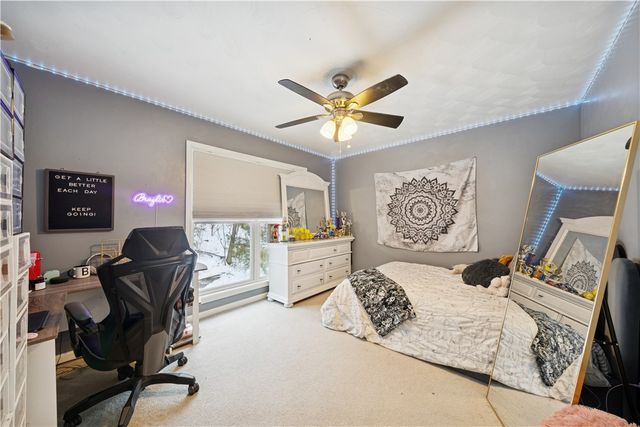 110 Cornerstone Ct, Peters Twp, PA 15367