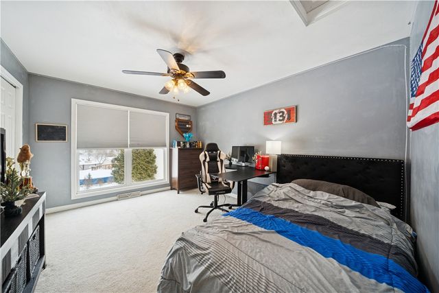 110 Cornerstone Ct, Peters Twp, PA 15367