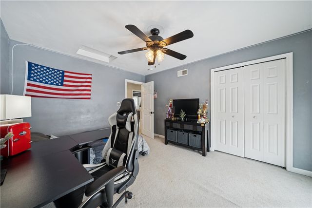 110 Cornerstone Ct, Peters Twp, PA 15367