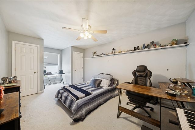 110 Cornerstone Ct, Peters Twp, PA 15367