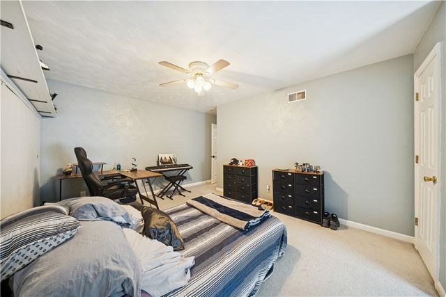 110 Cornerstone Ct, Peters Twp, PA 15367