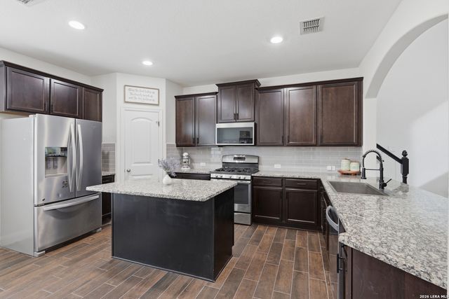 2925 MISTYWOOD LN, Schertz, TX 78108