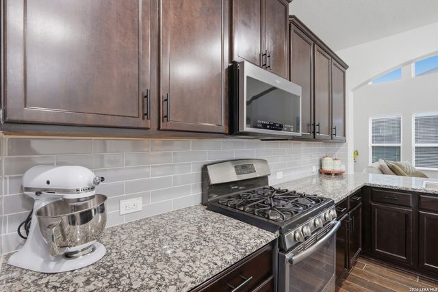 2925 MISTYWOOD LN, Schertz, TX 78108