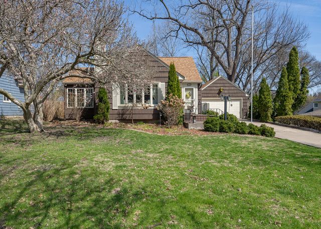 1245 36th Avenue, Rock Island, IL 61201