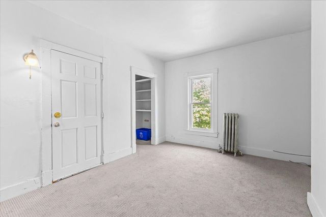 21 Hyde Street, Burlington, VT 05401