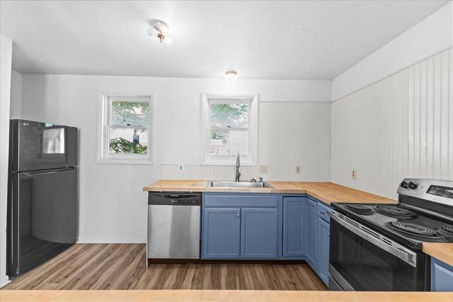21 Hyde Street, Burlington, VT 05401
