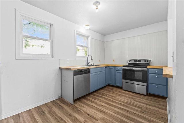 21 Hyde Street, Burlington, VT 05401