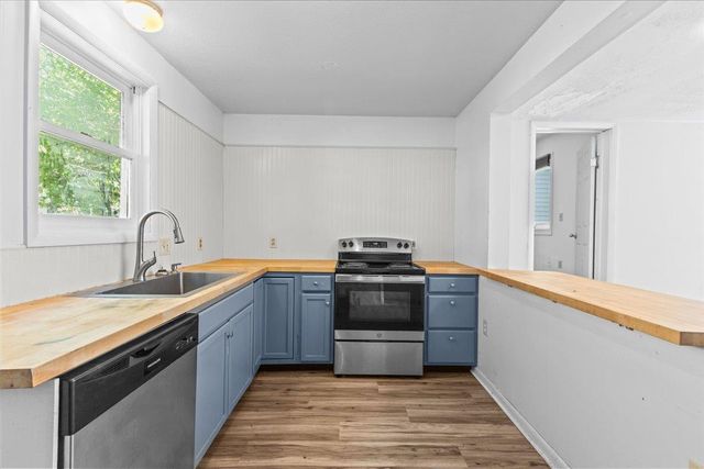 21 Hyde Street, Burlington, VT 05401