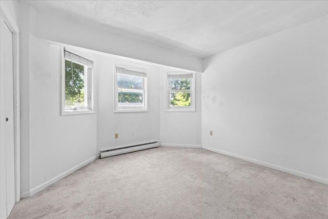 21 Hyde Street, Burlington, VT 05401