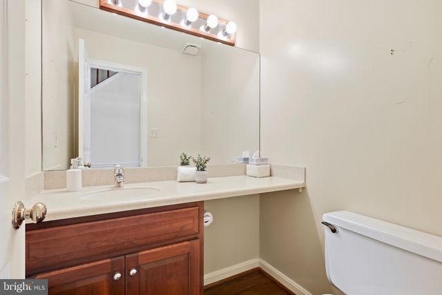 7610 GRALNICK PL, Springfield, VA 22153