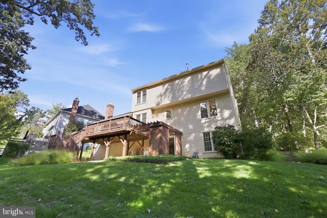 7610 GRALNICK PL, Springfield, VA 22153